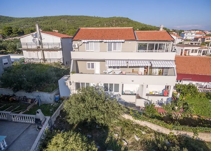 Milivoj Apartamento Tribalj